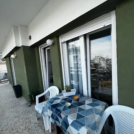 Istos Apartamento *